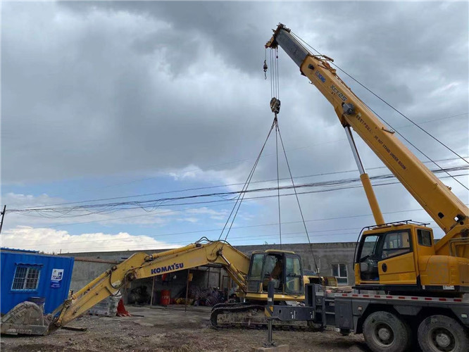 龙安区25吨吊车的工作半径是多少？