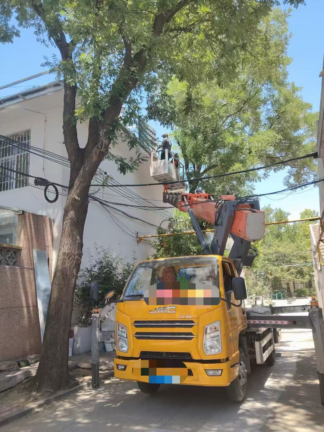 龙安区高空作业车能吊装重物吗？最大承载多少公斤？